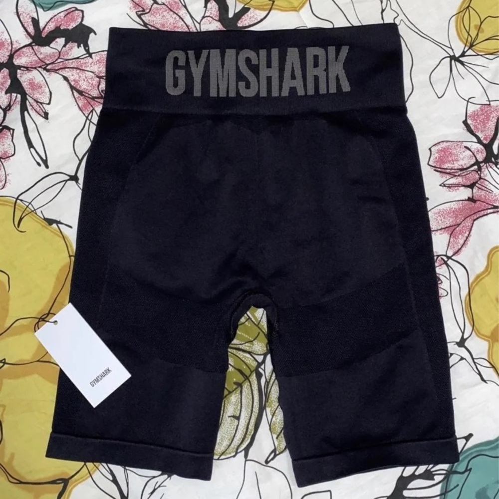 Gymshark biker shorts MEDIUM
